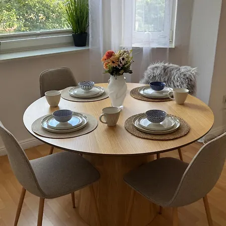 Bright, Centrally Located 3-room With A Balcony Apartment Kiel