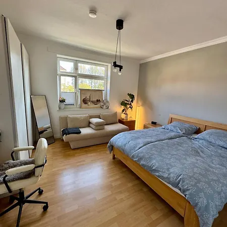 Apartment Bright, Centrally Located 3-room With A Balcony