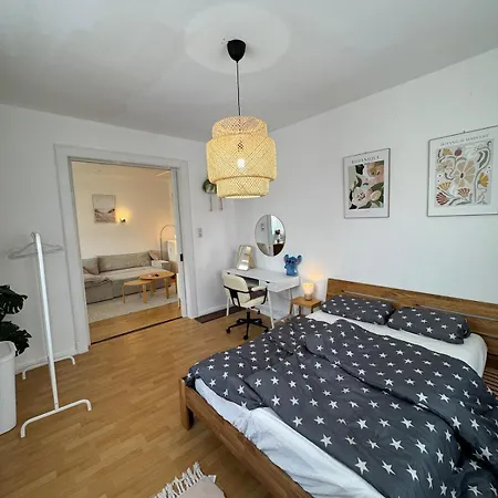Bright, Centrally Located 3-room With A Balcony * Киль