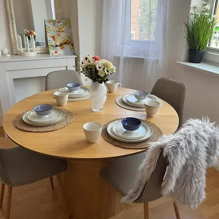 Апартаменты Bright, Centrally Located 3-room With A Balcony